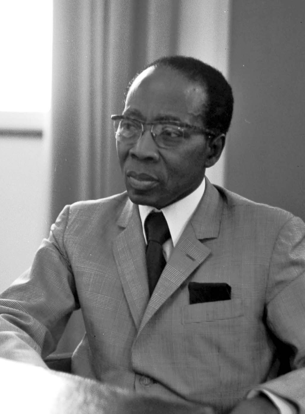 LÉOPOLD SÉDAR SENGHOR (1906-2001) - Scholar, African Traditionalist Poet, and Senegal’s First President - African Leaders Magazine 